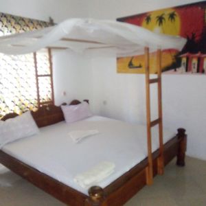 Standard Zimmer mit Kingsize-Bett